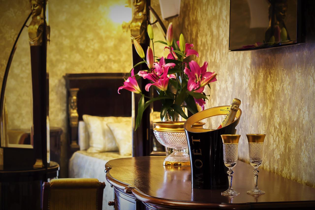 Zamek Svetla Nad Sazavou Hotel Buitenkant foto